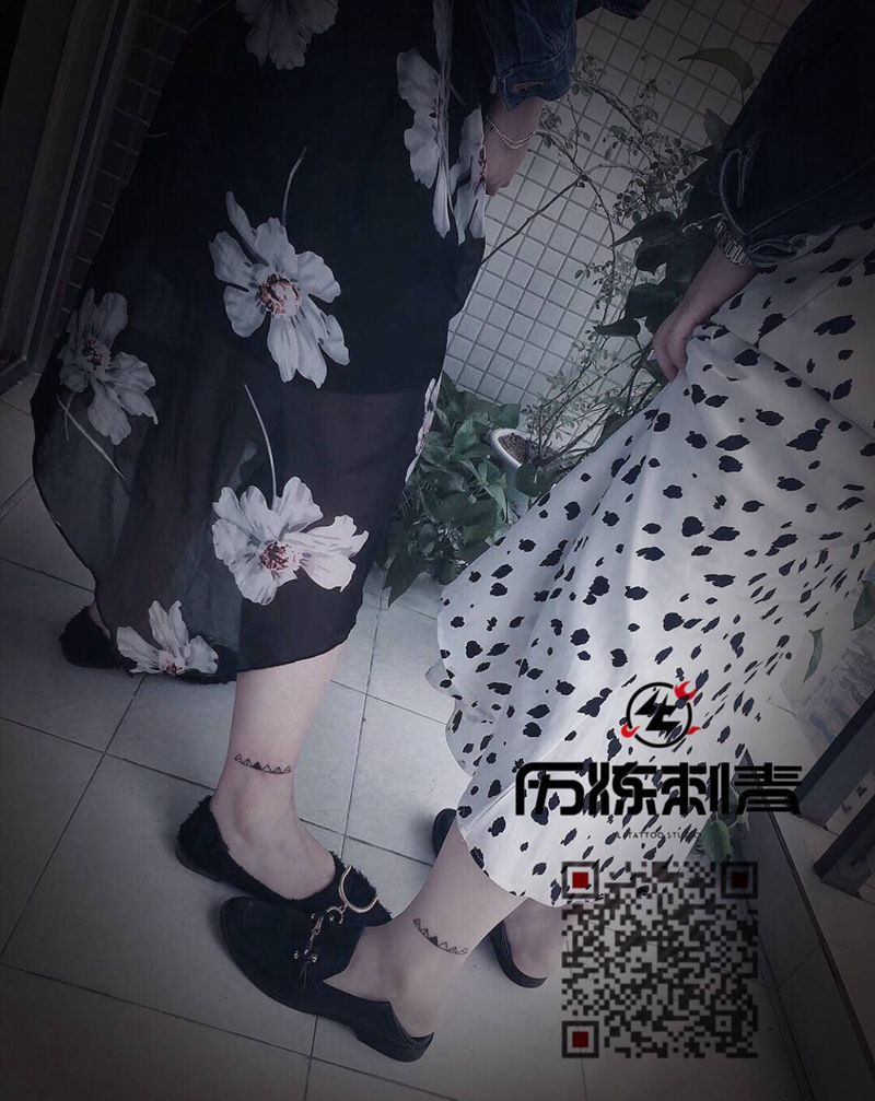 六戒纹身图片_腿部图腾纹身图案