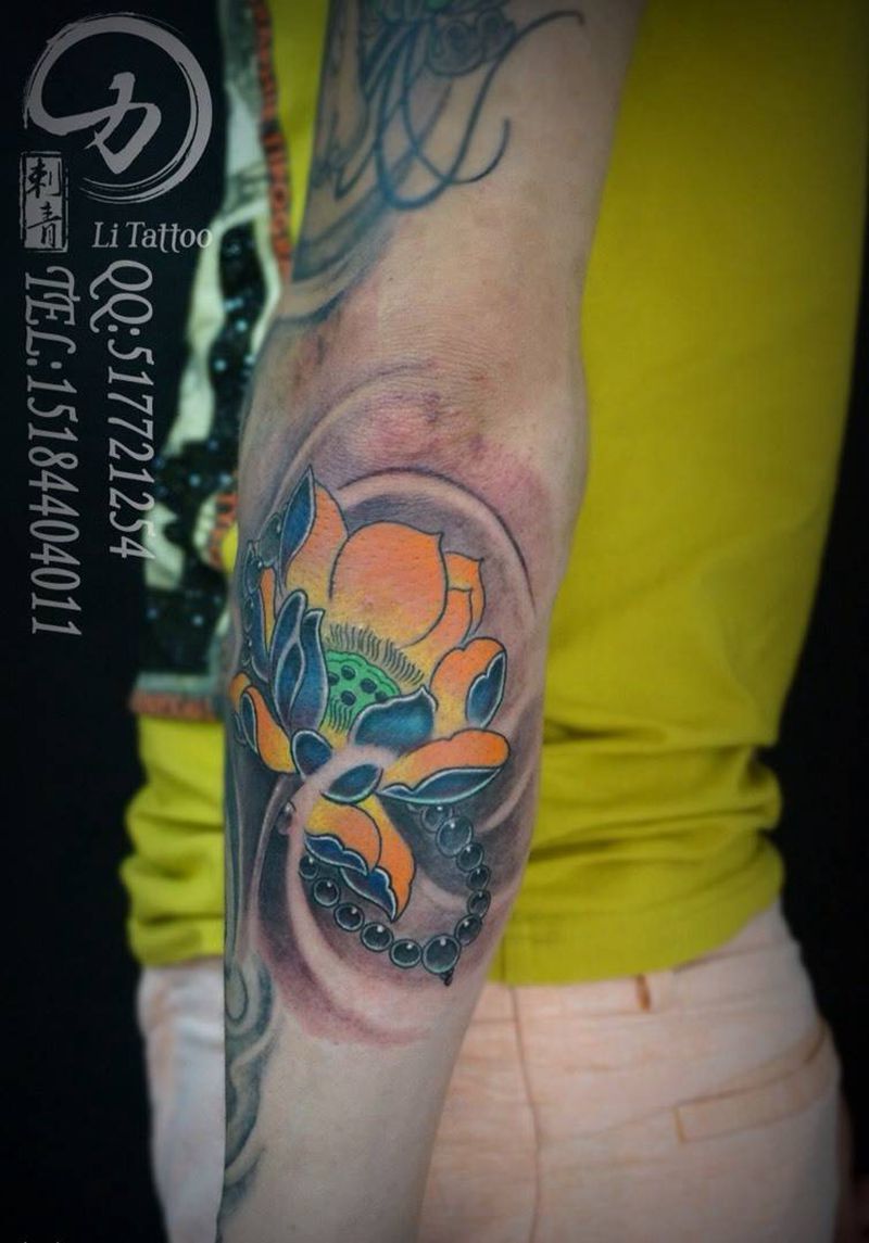 莲纹身图片_成品手臂传统植物纹身图案