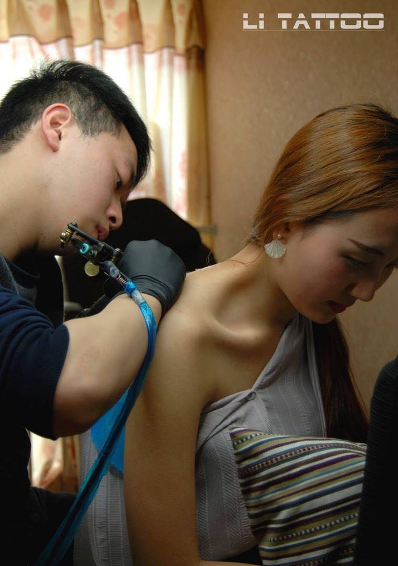 肩胛小图纹身图片