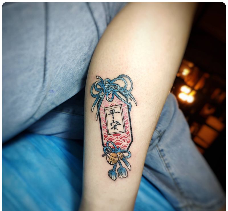 福袋纹身图片_脚部纹身图案