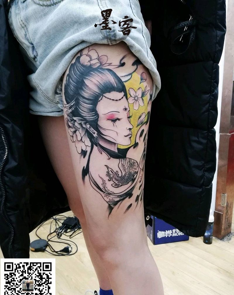 艺妓纹身图片_腿部纹身图案