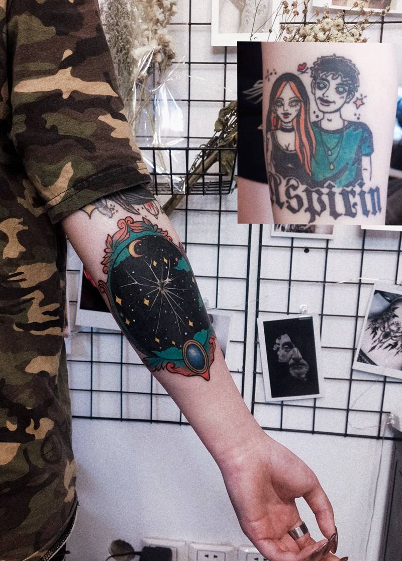 星空遮盖纹身图片_手臂手部水彩星空遮盖。纹身图案