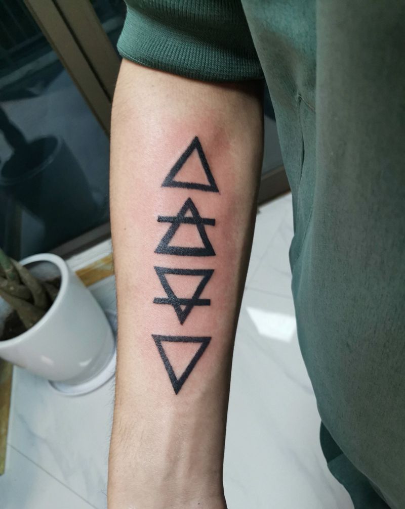 客人自带图纹身图片_手臂几何纹身图案