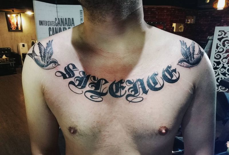 字母纹身图片_胸部欧美字符成品纹身图案