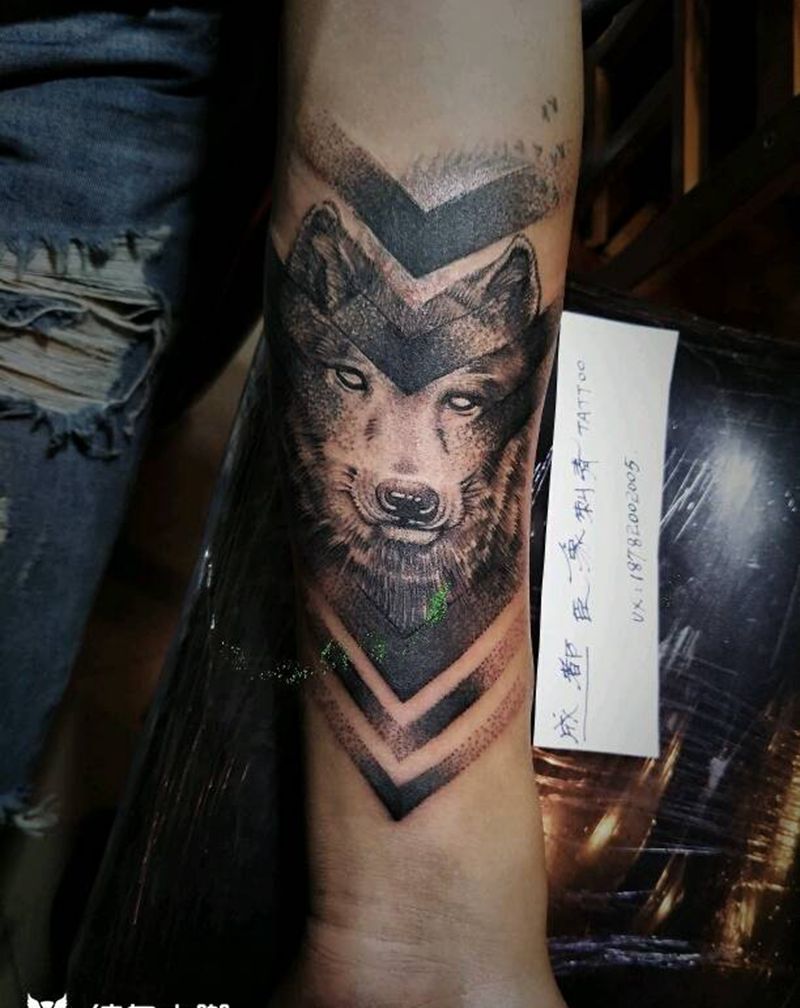 狼头遮盖纹身图片