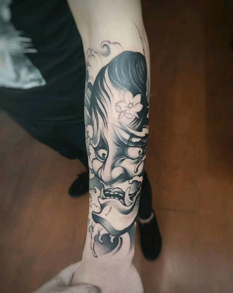 班若纹身图片_手臂新传统纹身图案