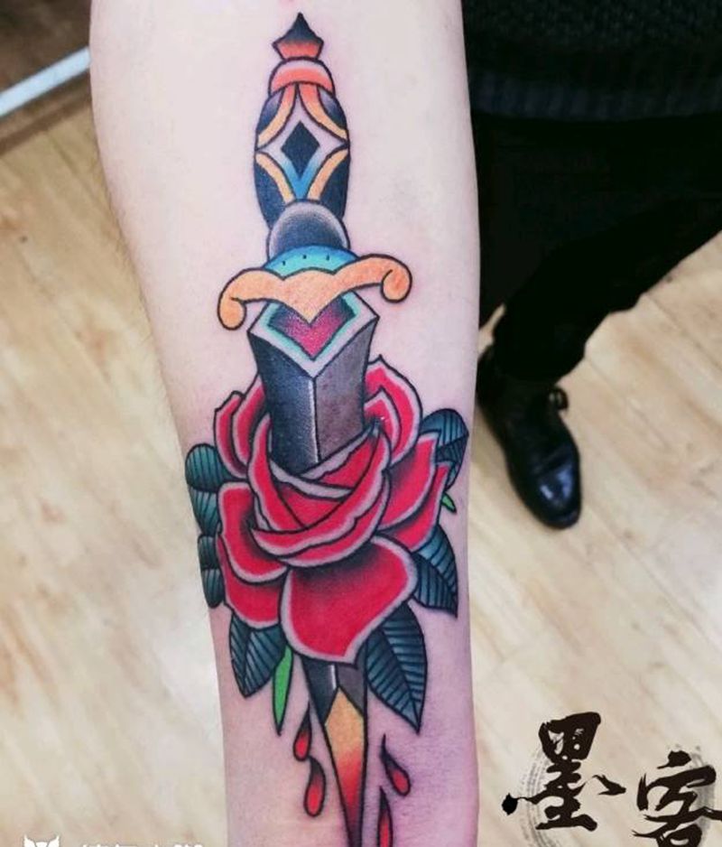 school+彼岸花纹身图片