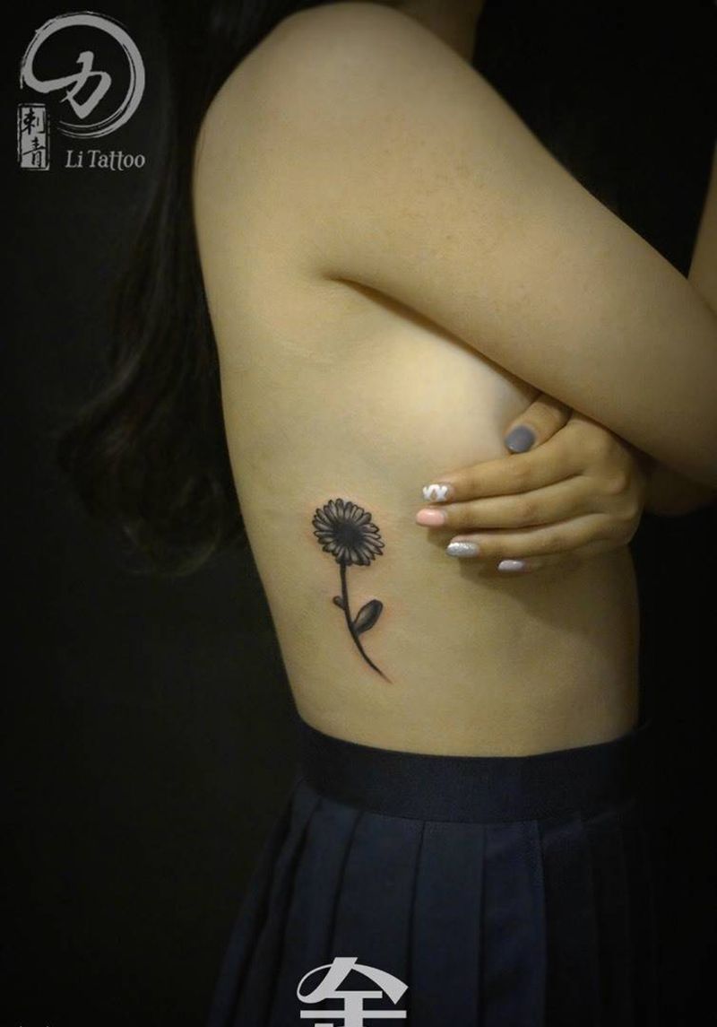 学生作品 花纹身图片