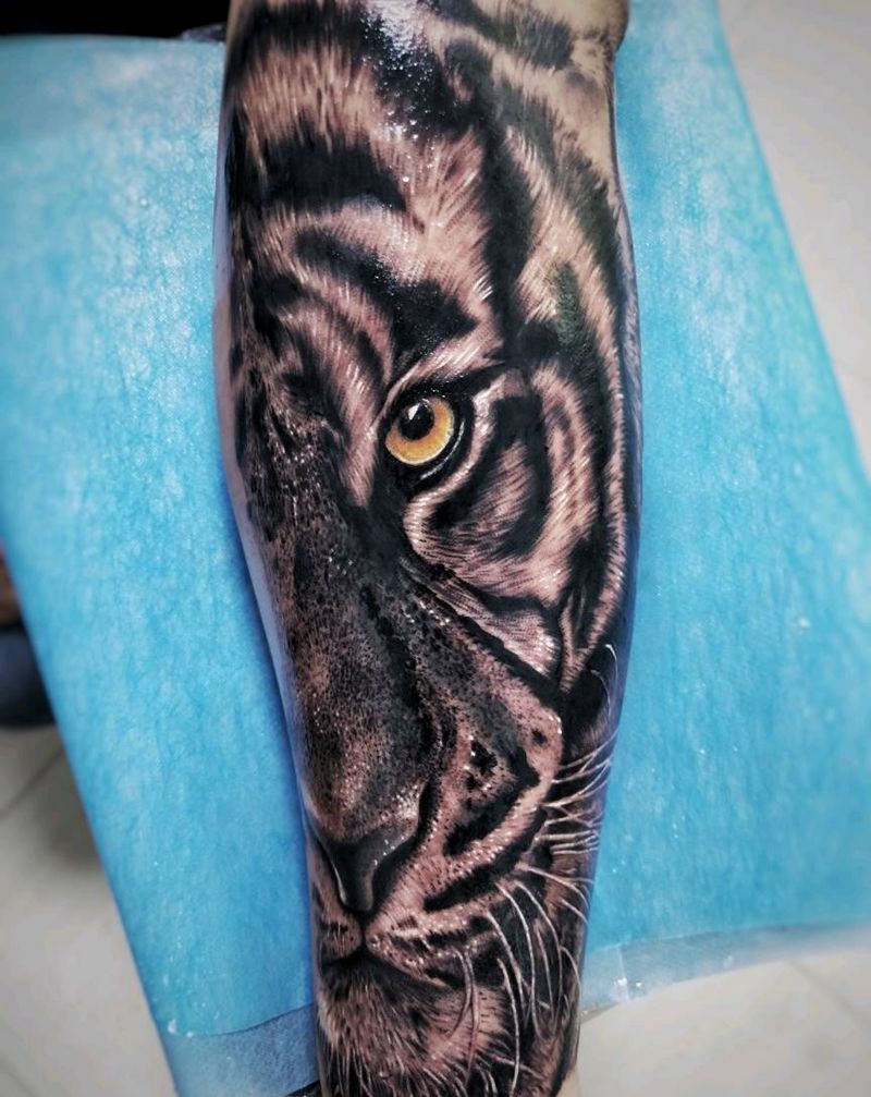 大老虎未完成纹身图片_手部纹身图案