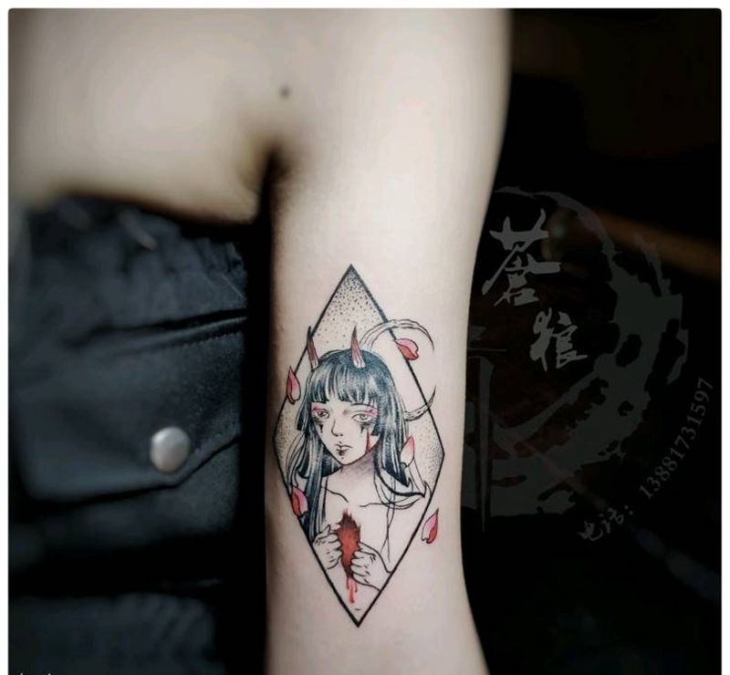 女孩纹身图片_手部纹身图案