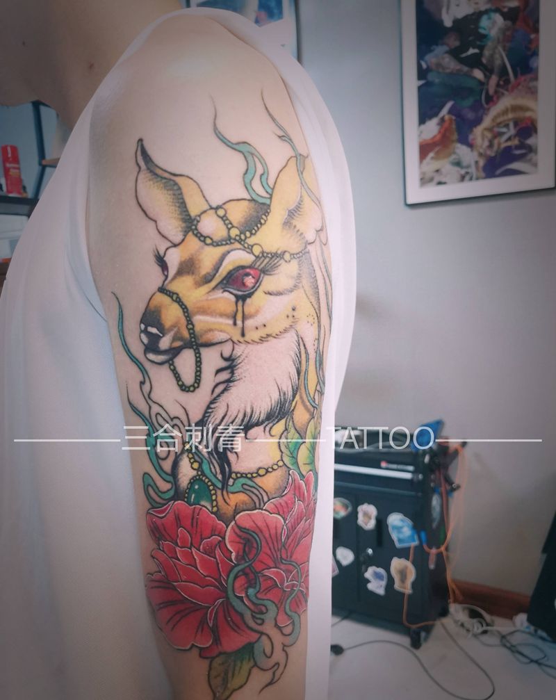 鹿纹身图片_手臂纹身图案