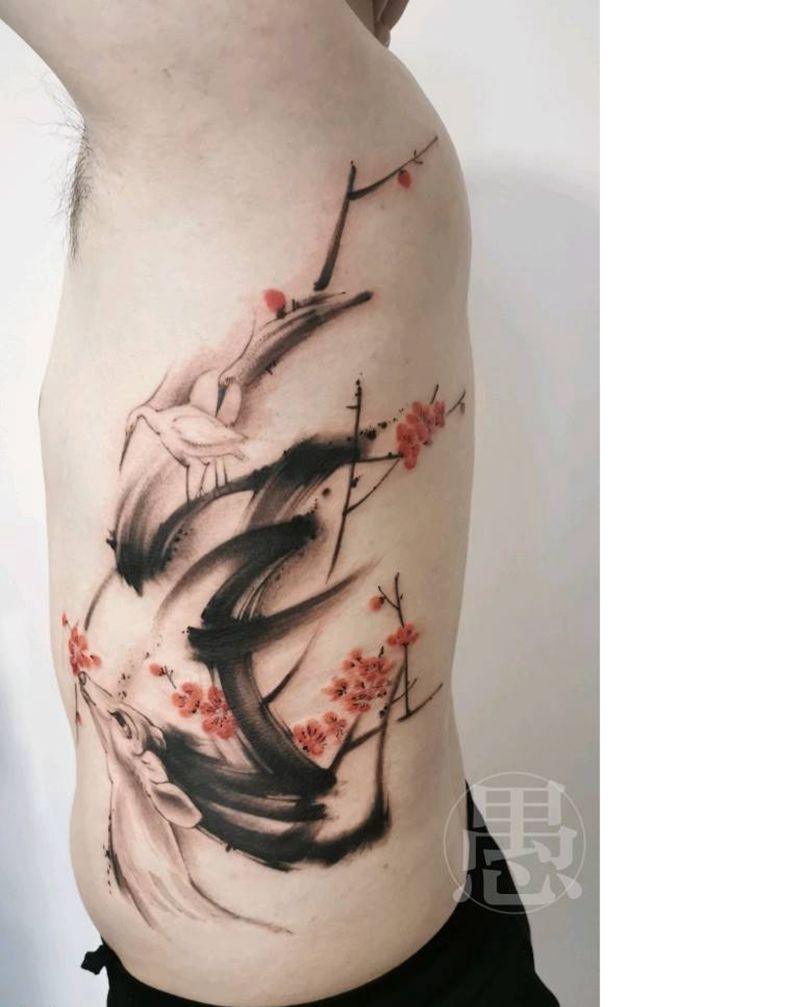余鹭纹身图片_腰部水墨原创纹身图案