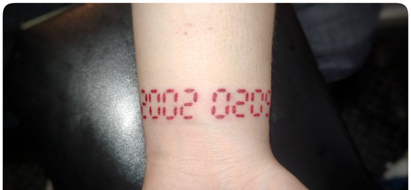 小图纹身图片_手部纹身图案