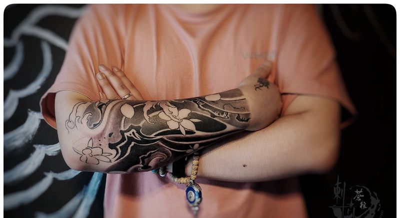 浪臂  未完成作品纹身图片_手部手臂纹身图案