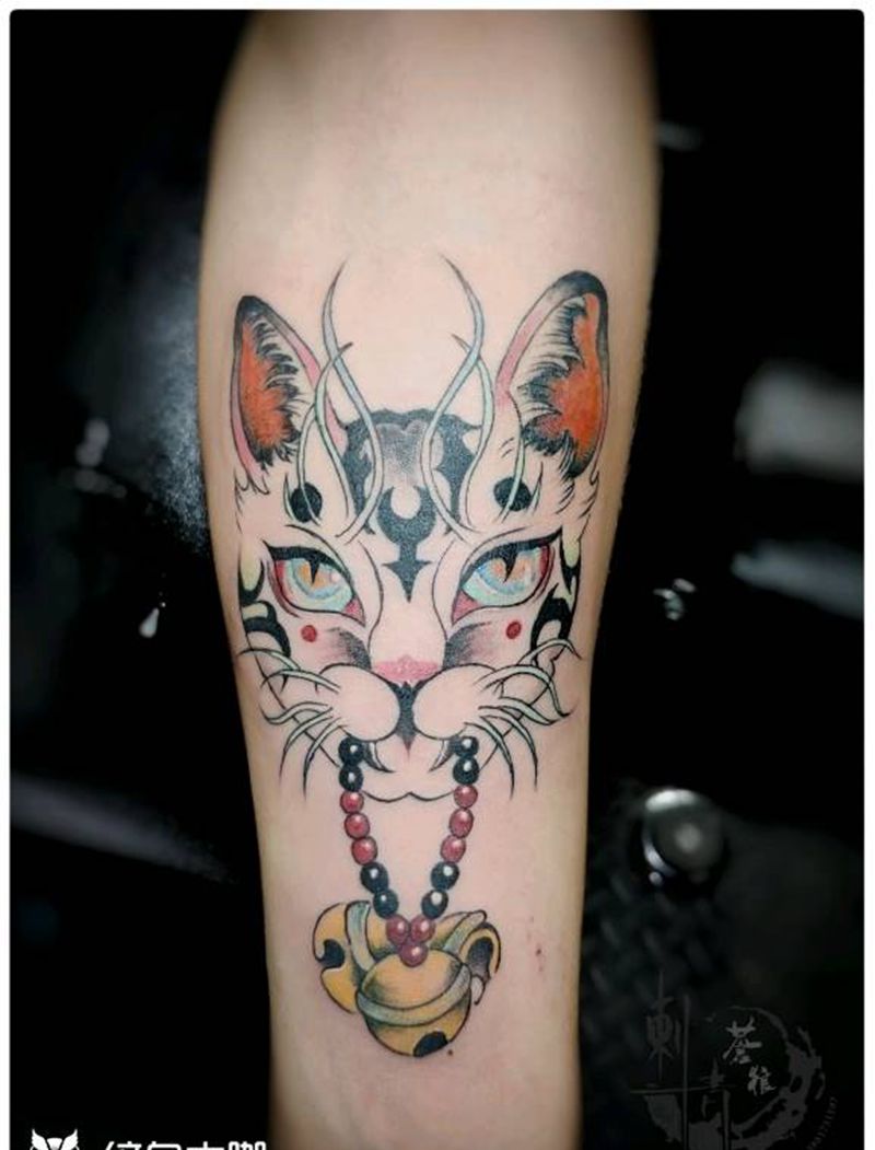 猫咪纹身图片_手部纹身图案