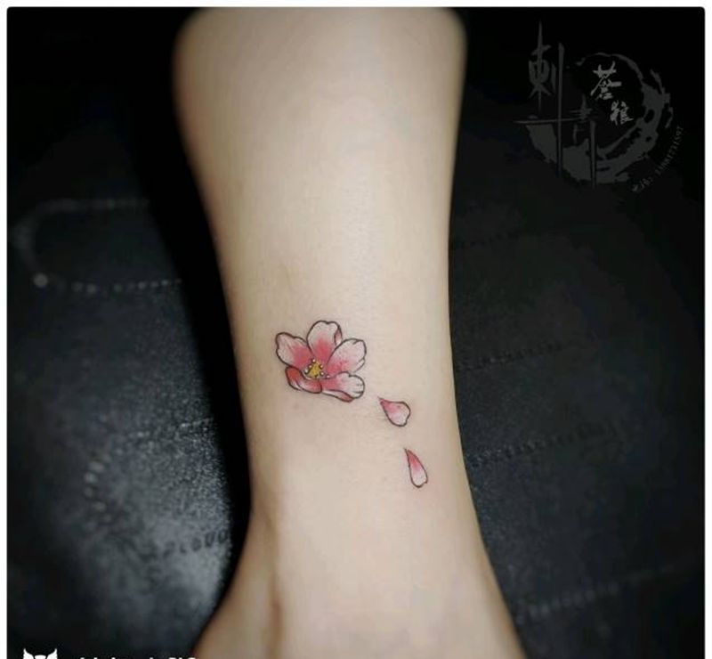 花纹身图片_手部纹身图案