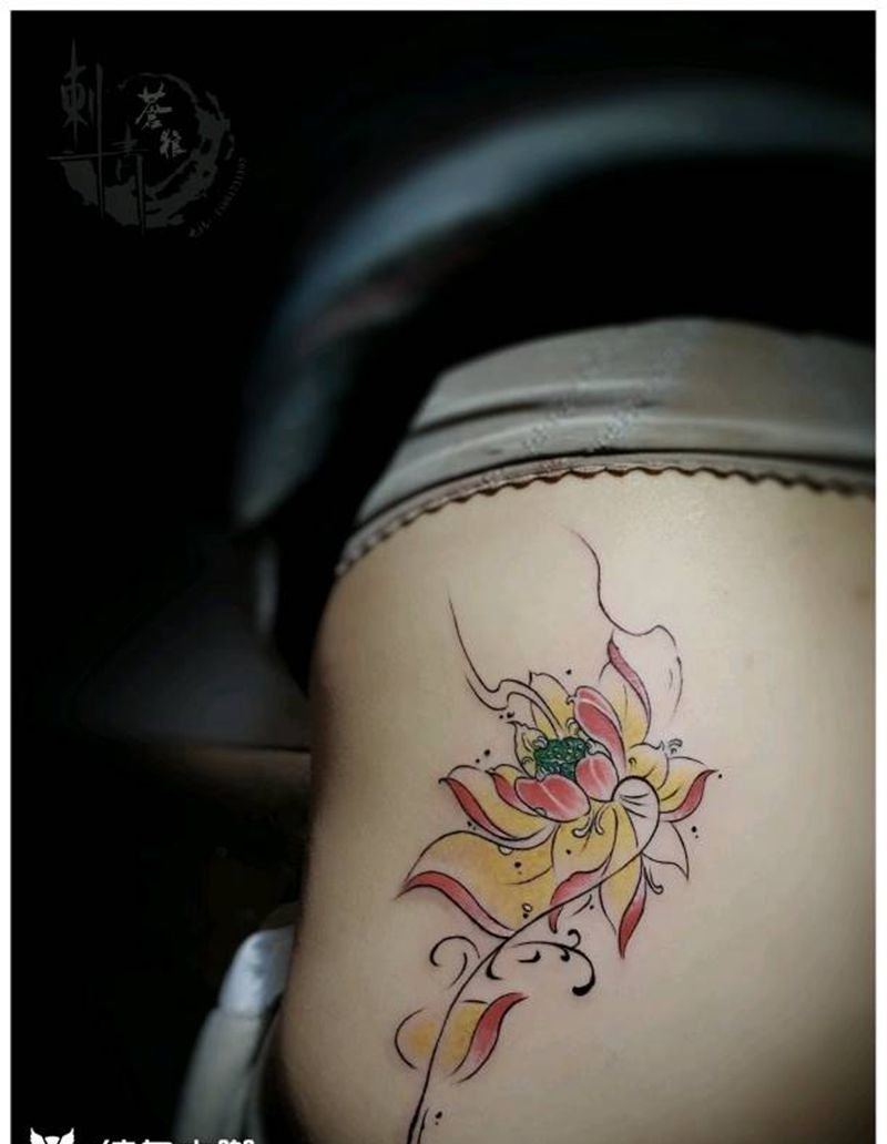 荷花纹身图片