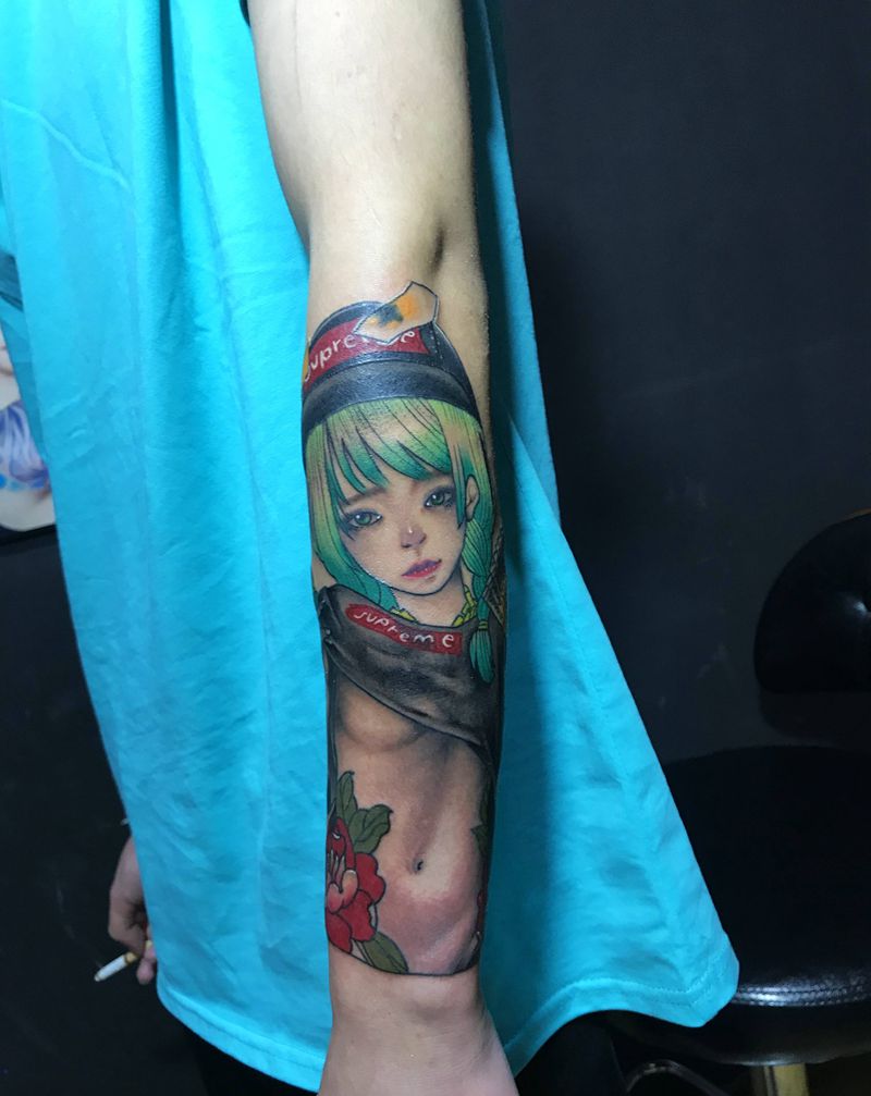 美女纹身图片_手臂新传统纹身图案