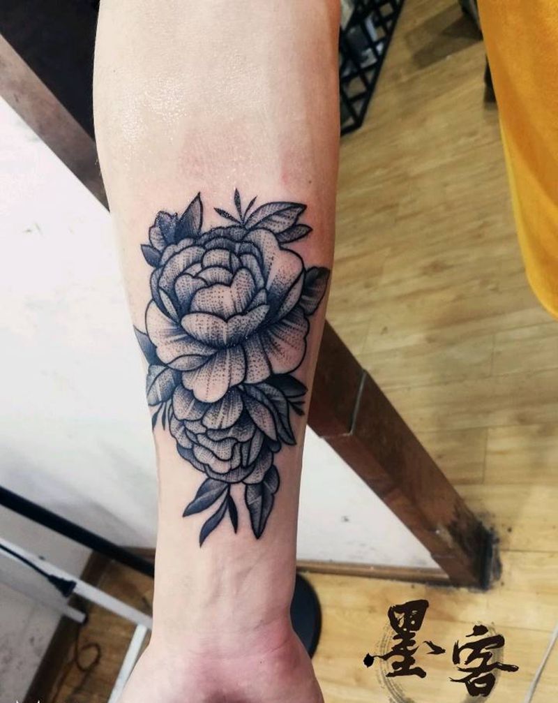 素花纹身图片_手臂点刺纹身图案