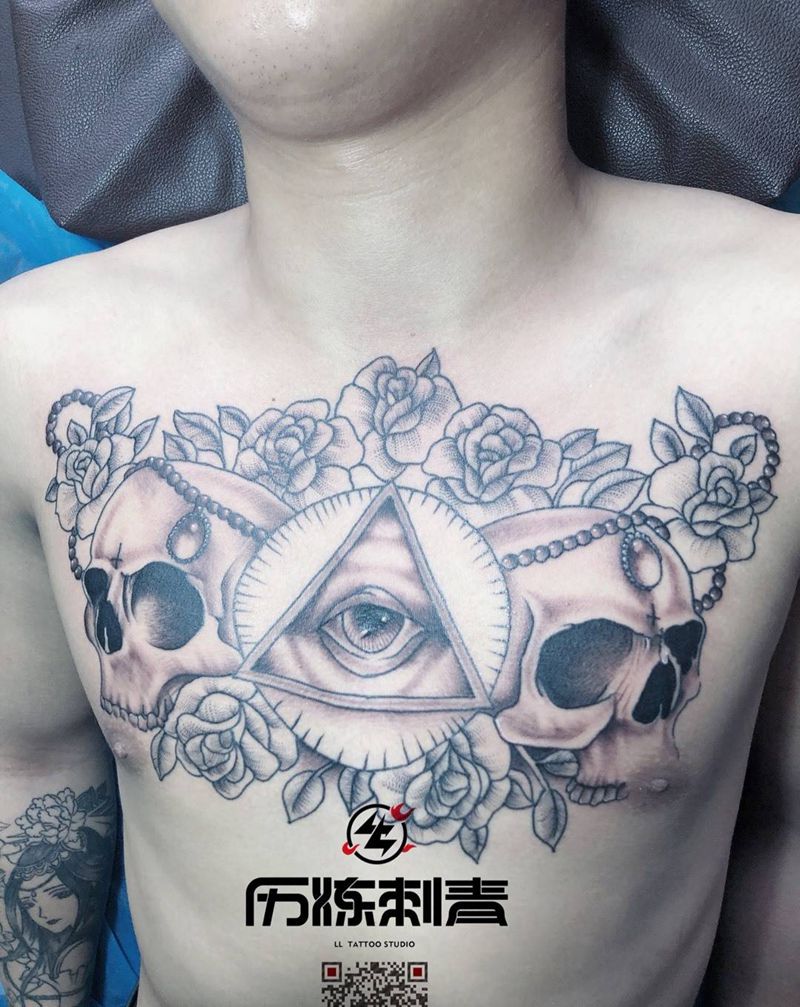 胸口纹身图片
