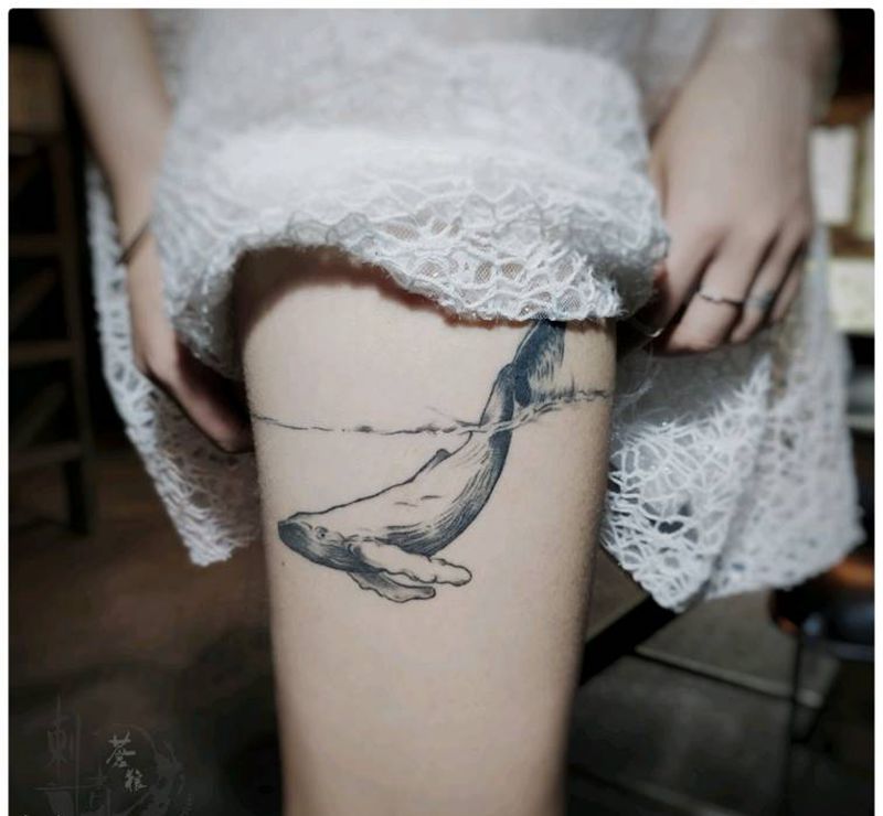 鲸鱼纹身图片_腿部纹身图案