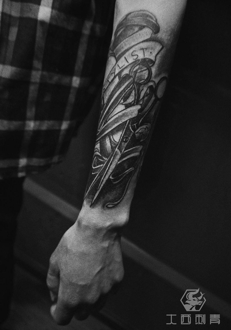 造型师纹身图片