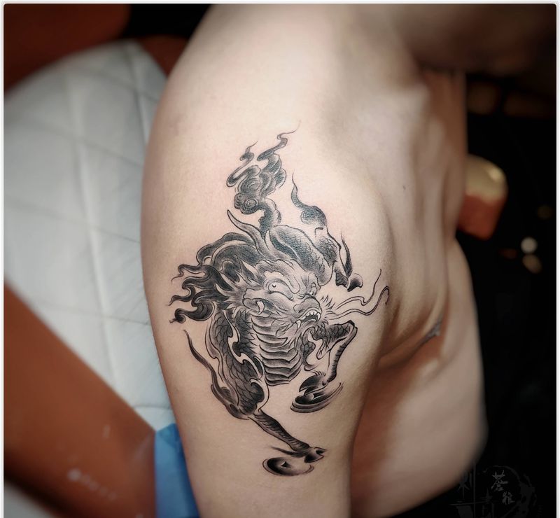 麒麟纹身图片_手部手臂纹身图案