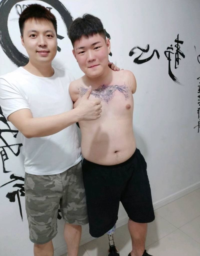 手纹身图片_背部欧美几何原创成品纹身图案