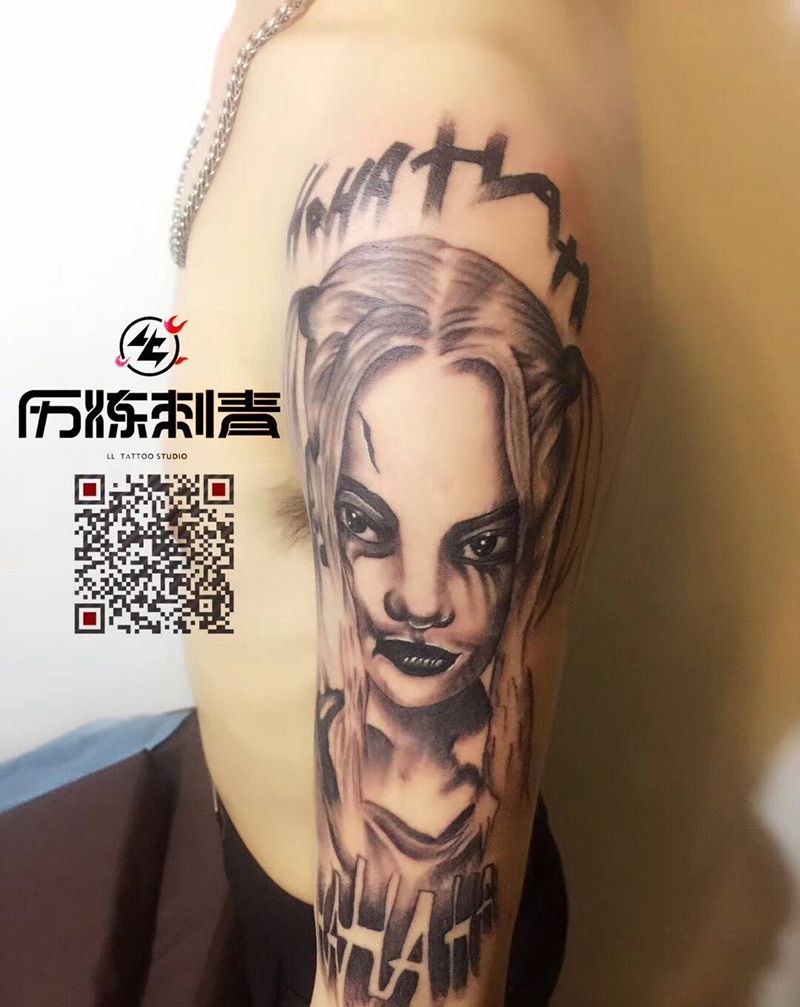 小丑女纹身图片