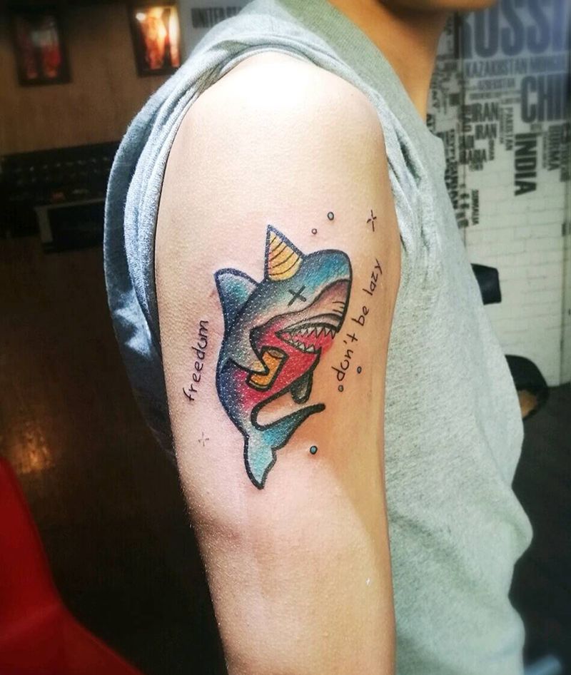 鲨鱼纹身图片_欧美动物成品纹身图案