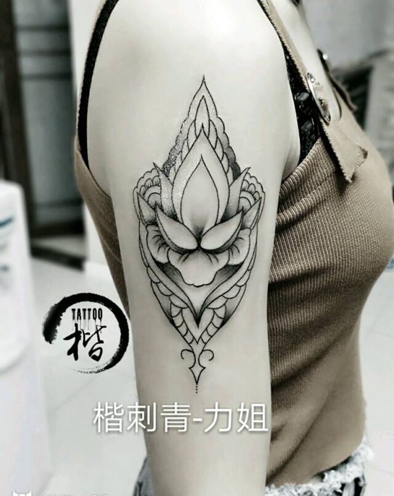 点线风格纹身图片