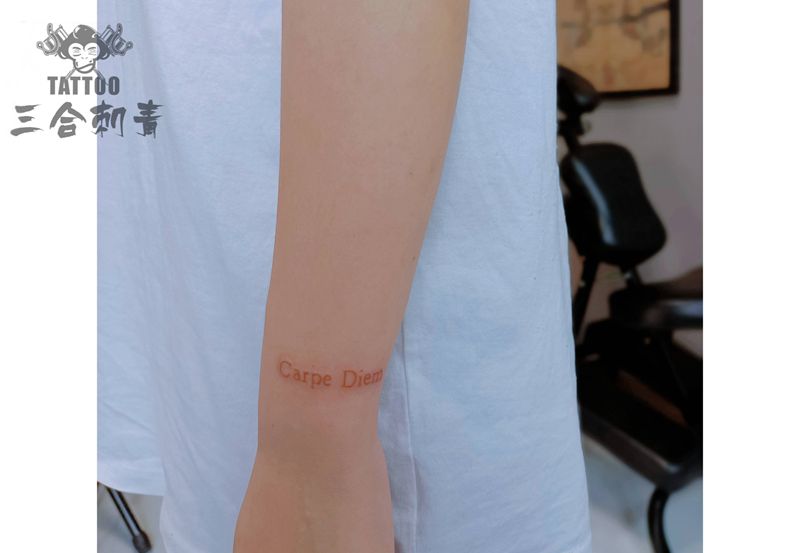 小英文纹身图片_手臂纹身图案