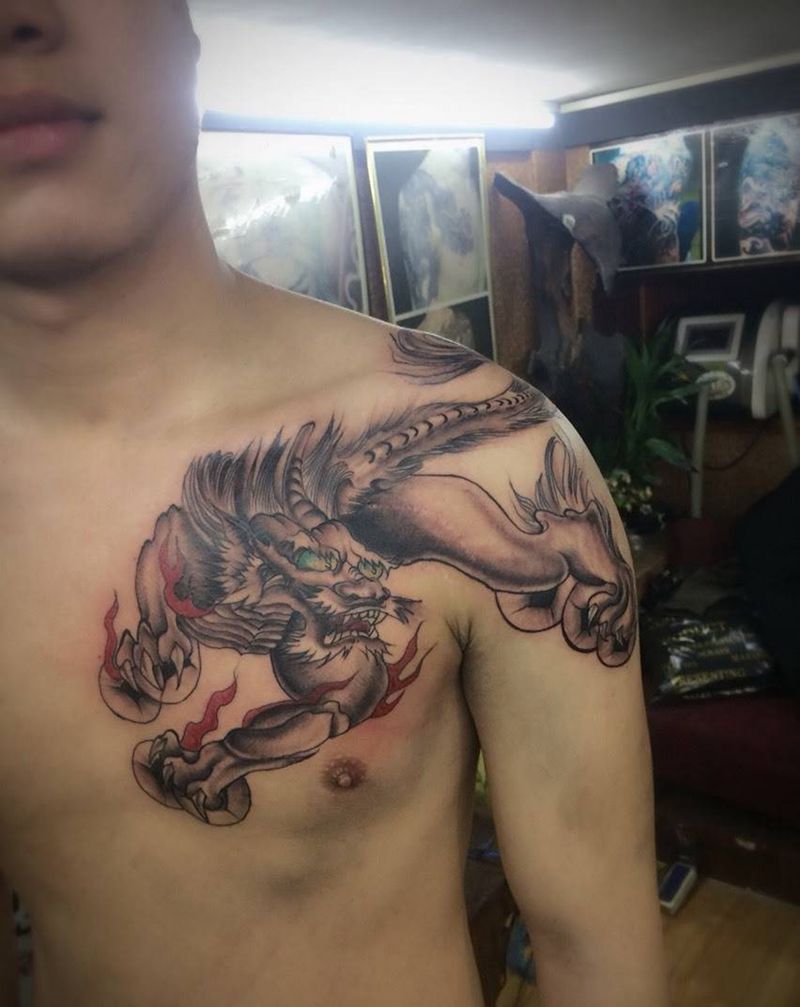 貔貅纹身图片_胸部肩部动物传统成品纹身图案