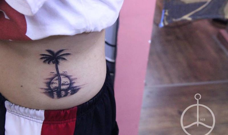 椰子树纹身图片_欧美腹部植物清新成品原创纹身图案