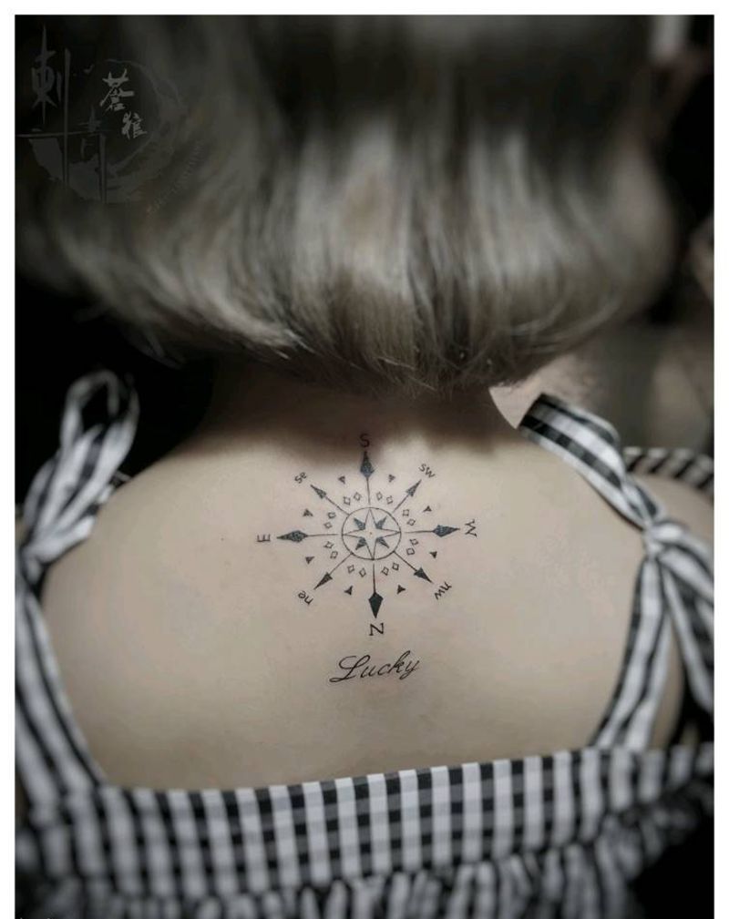 指南针纹身图片