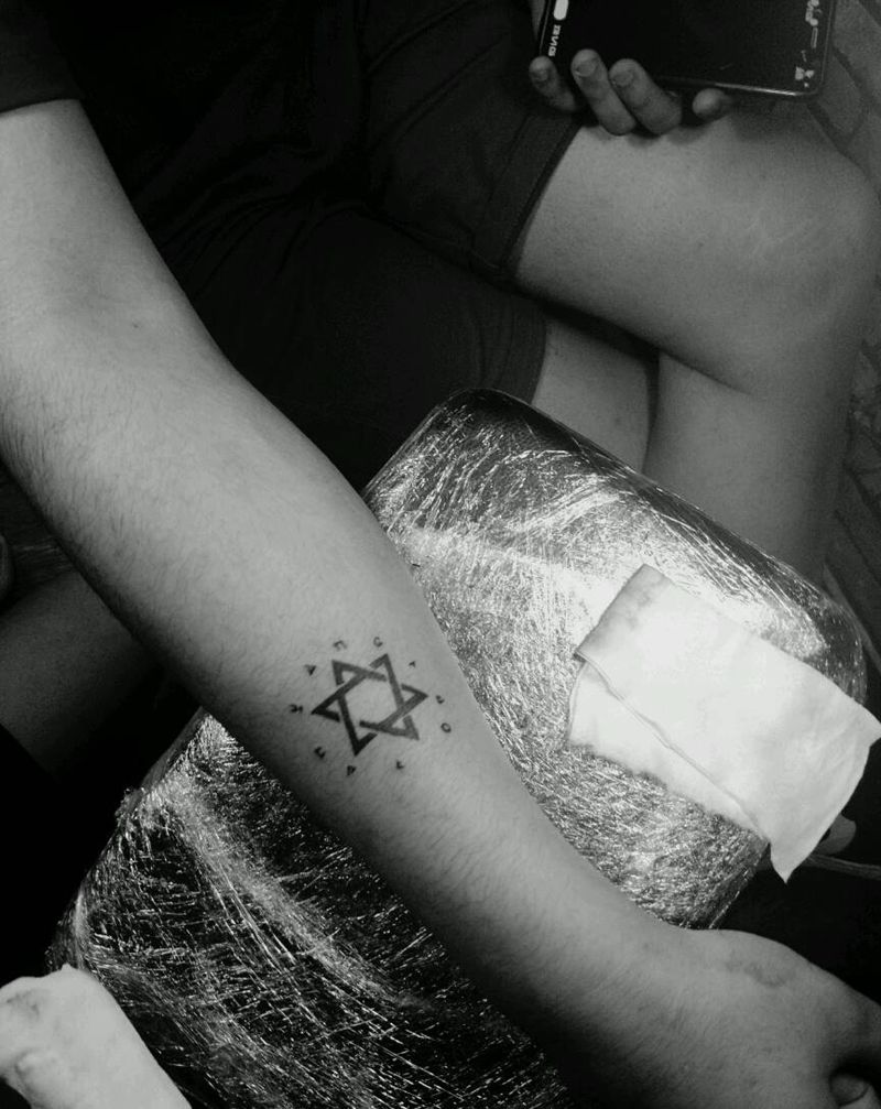 六芒星纹身图片_成品纹身图案