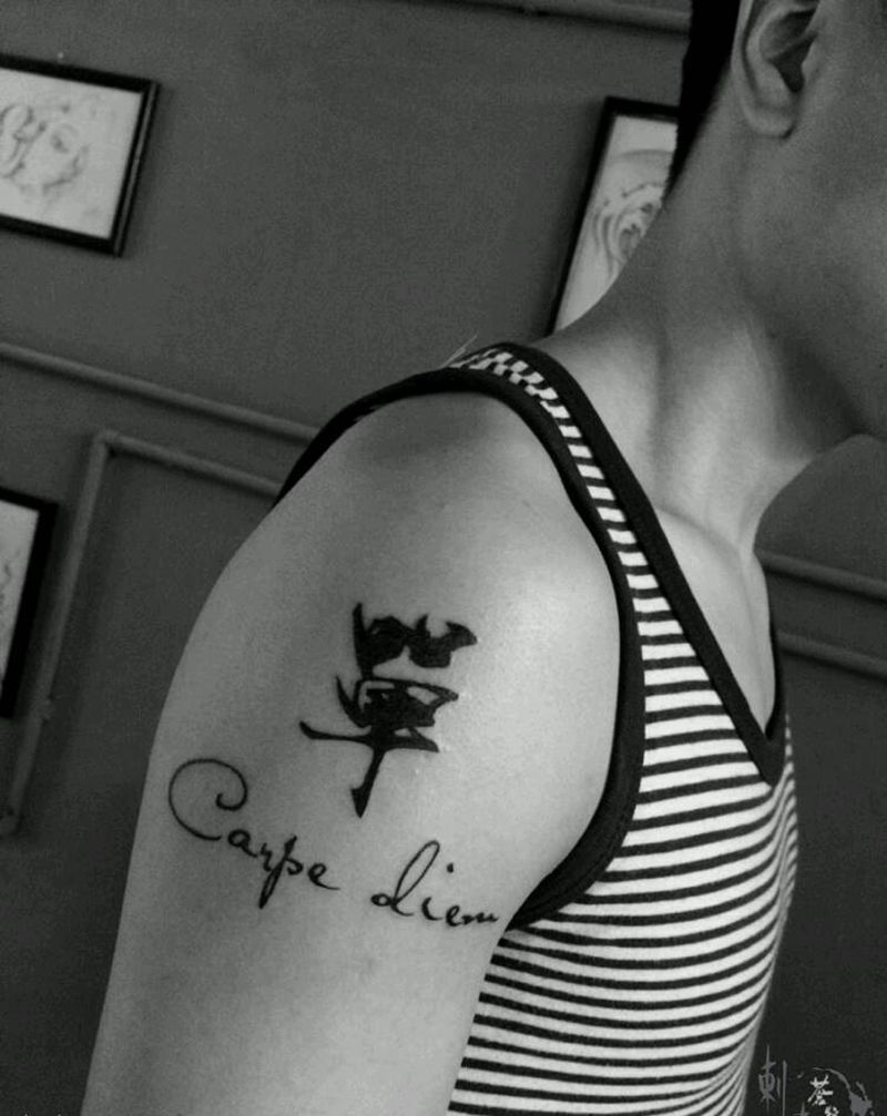 小图一枚纹身图片