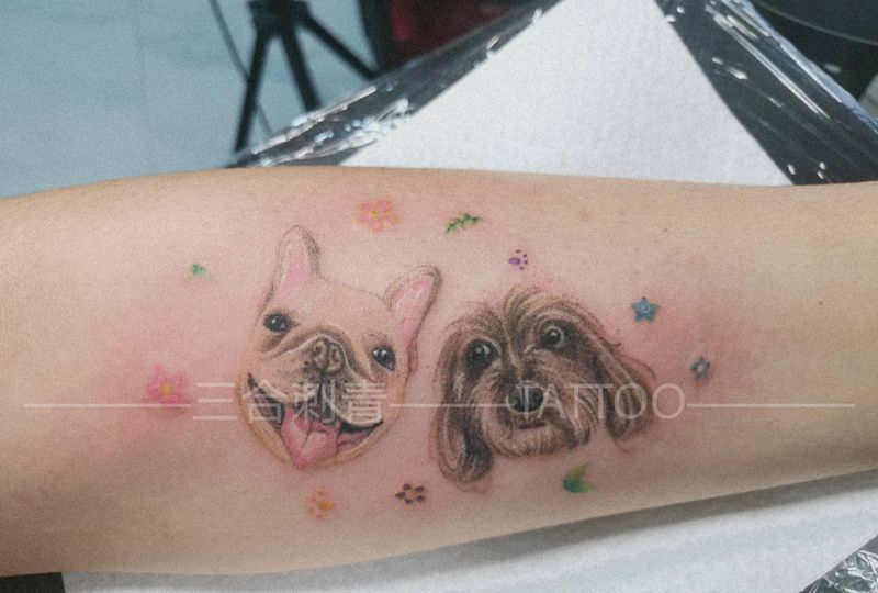 狗狗纹身图片_手臂纹身图案