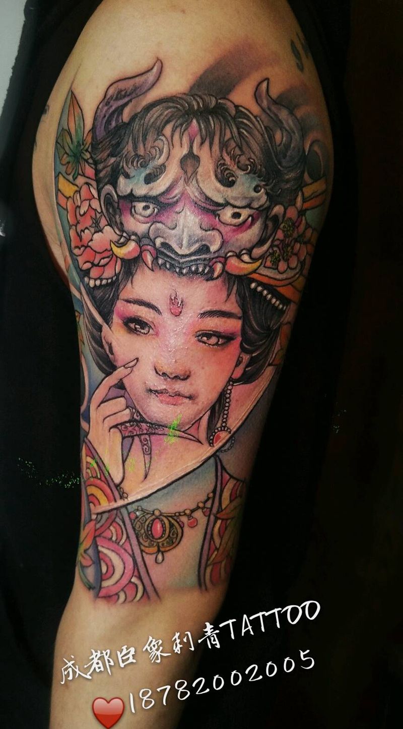 明月艺妓纹身图片
