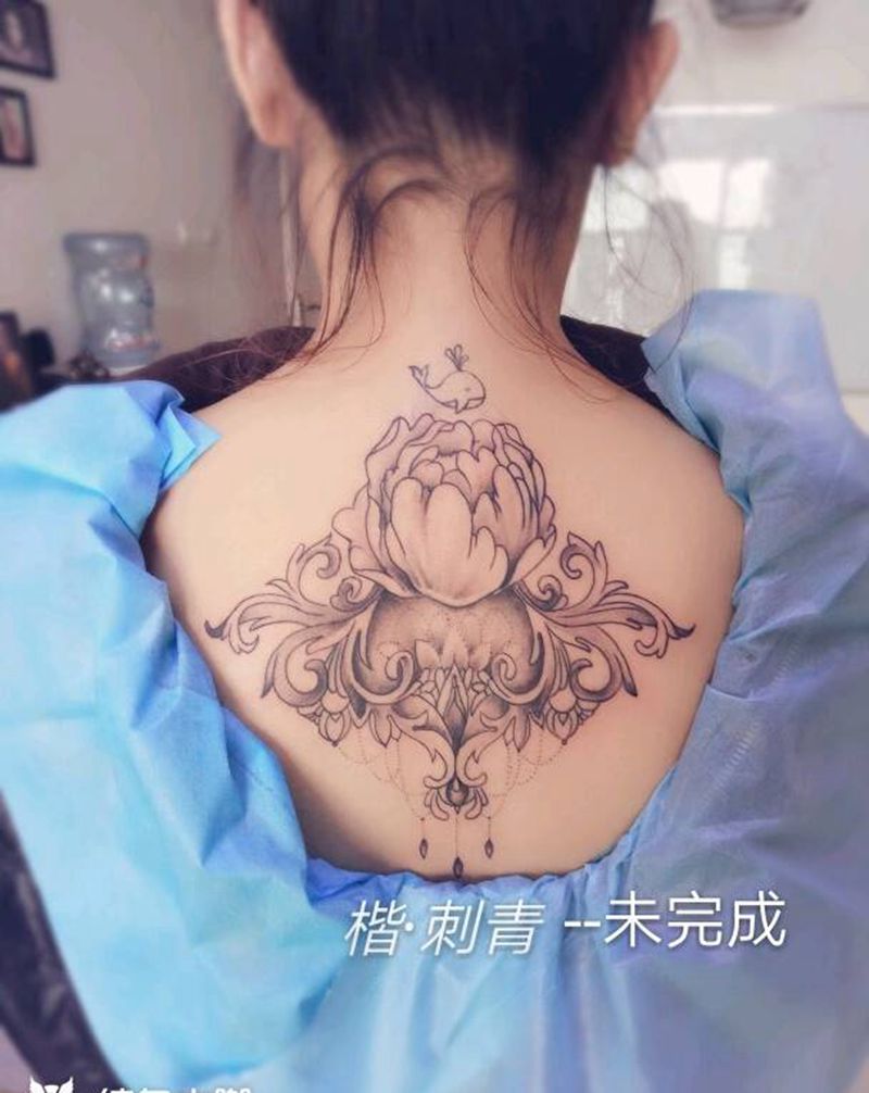 漂亮的后背纹身纹身图片