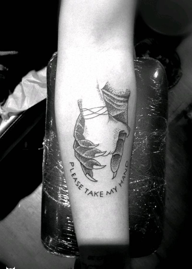 手纹身图片_欧美清新人物成品纹身图案