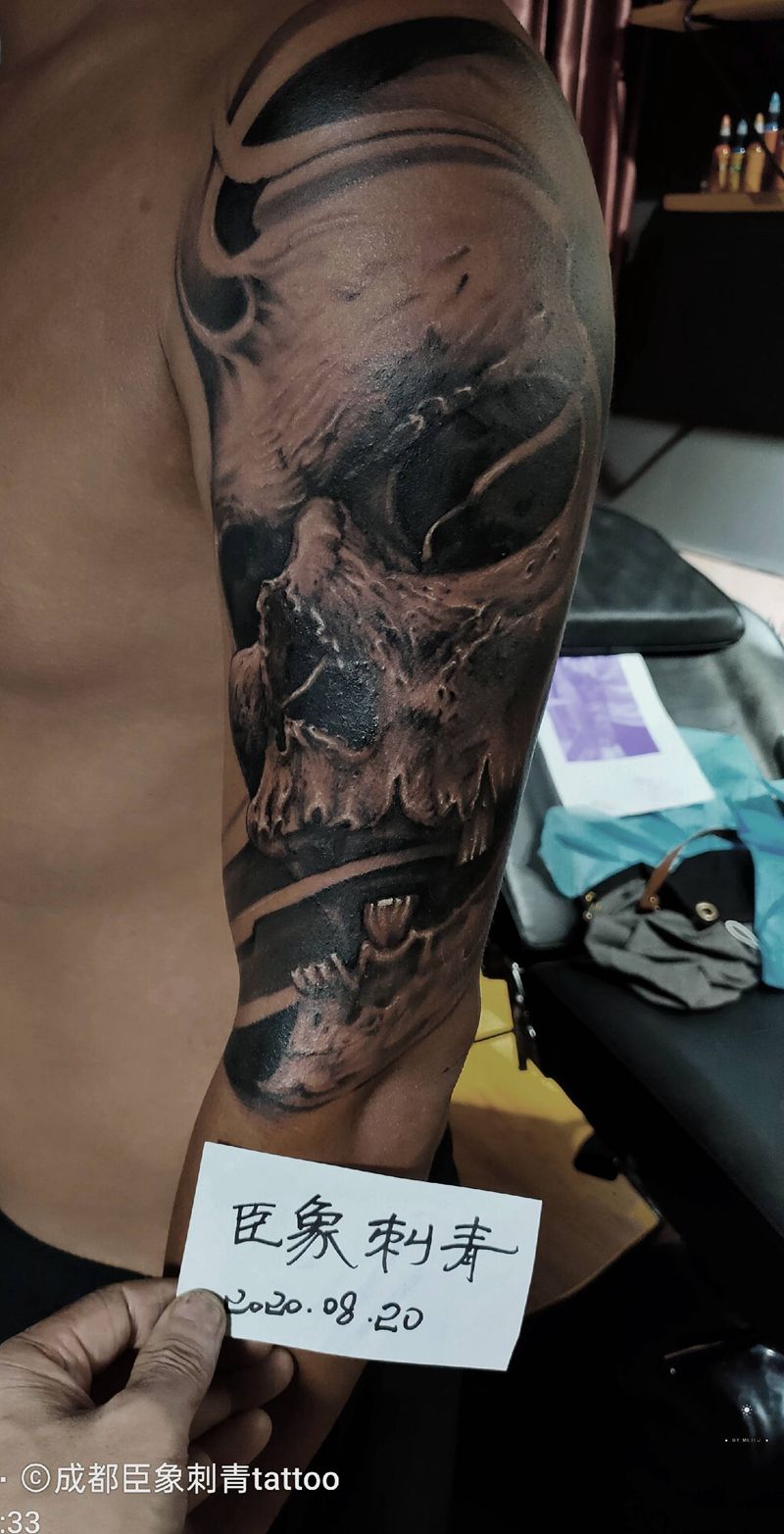 骷髅纹身图片_手臂欧美写实骷髅纹身图案