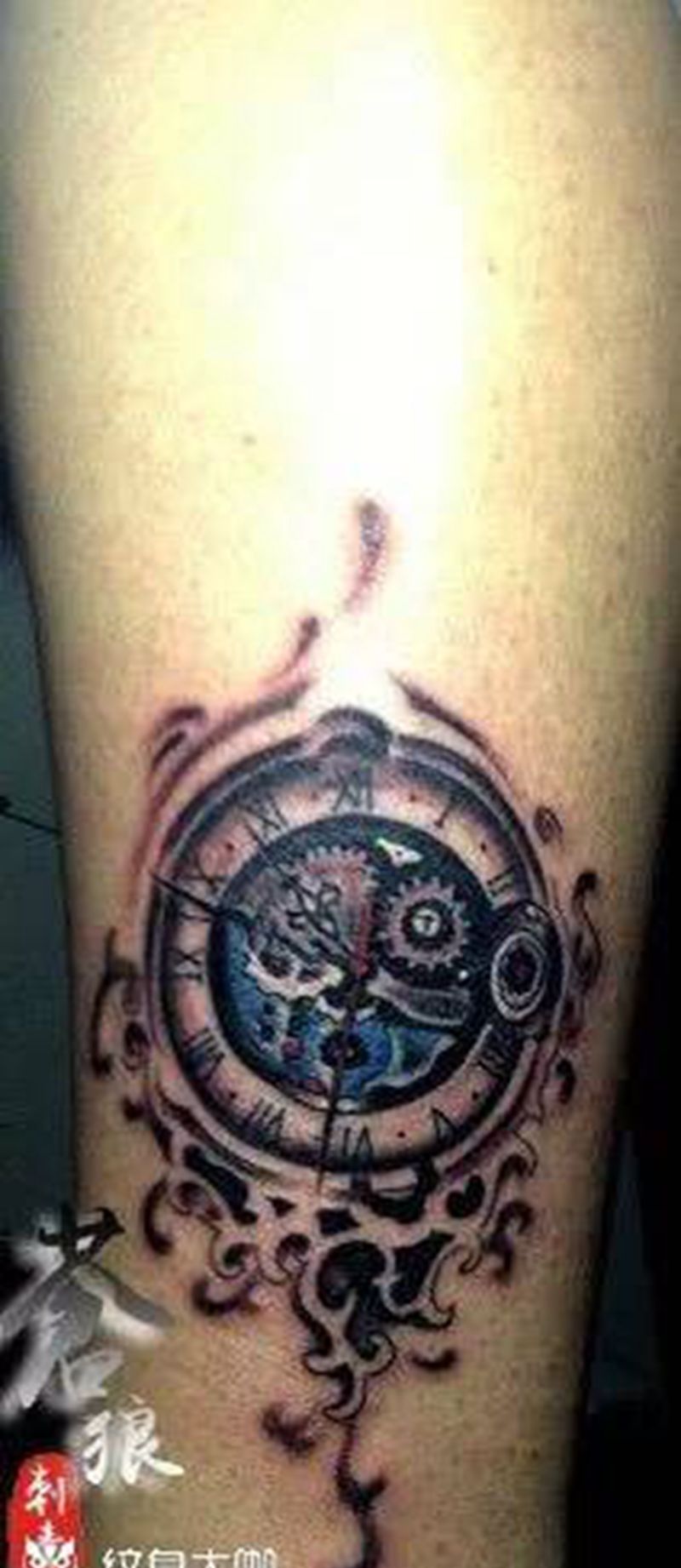 时钟纹身图片