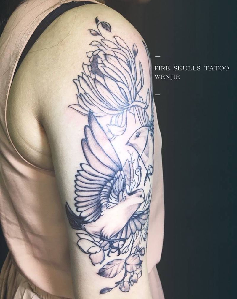 妹纸很能扛纹身图片_成品手部清新动物点刺花纹身图案