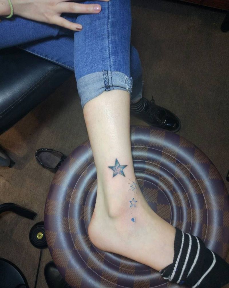 五角星纹身图片_手臂清新纹身图案