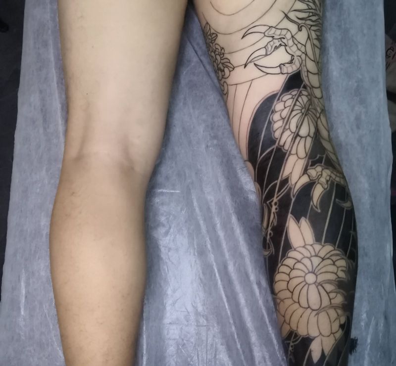 老传统未完待续纹身图片_腿部老传统纹身图案