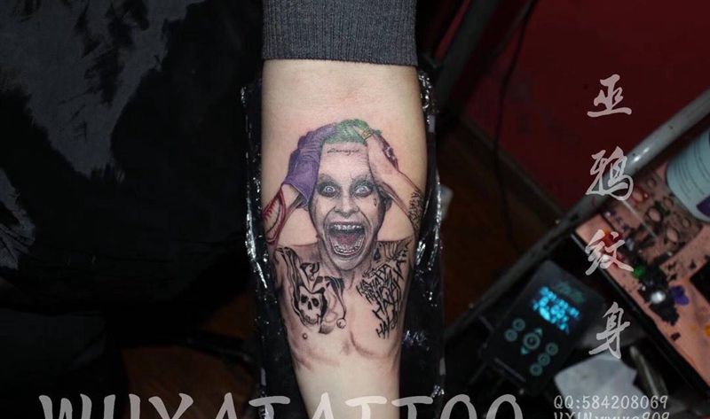 小丑纹身图片_成品手臂手部写实欧美肖像人物鬼神宗教纹身图案