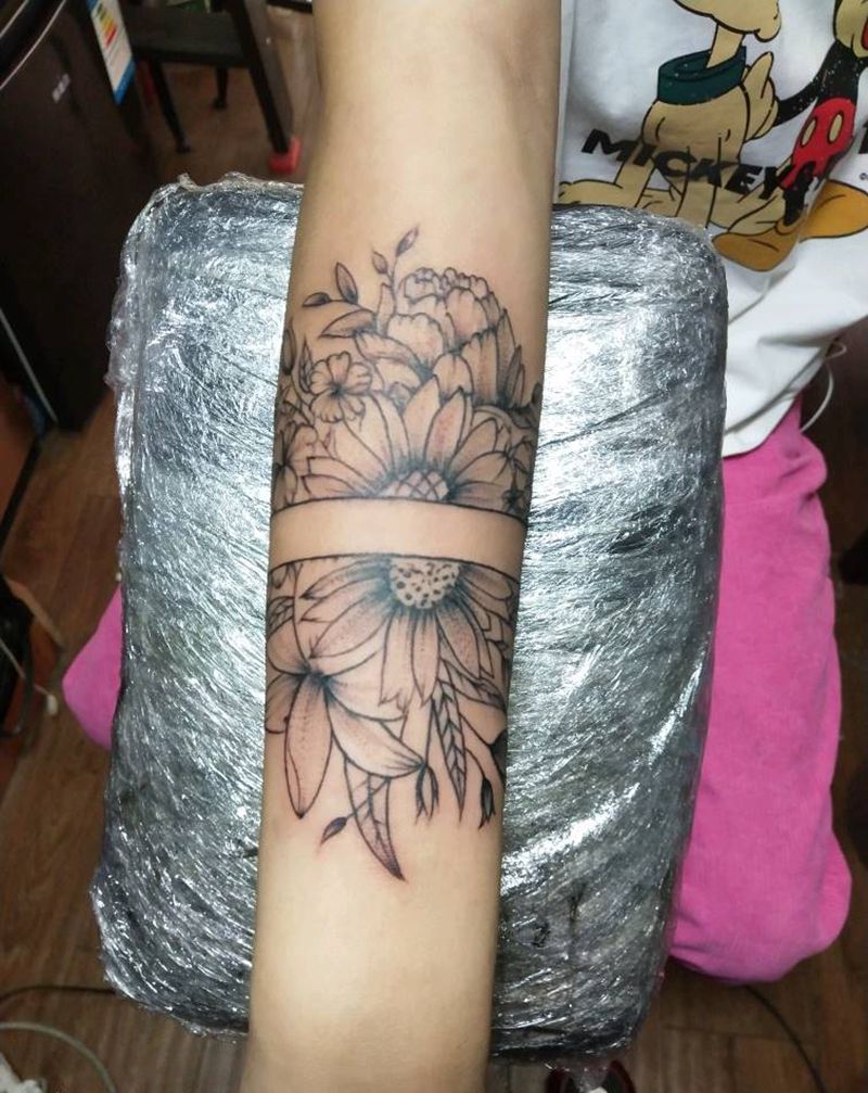 素花纹身图片_手部纹身图案