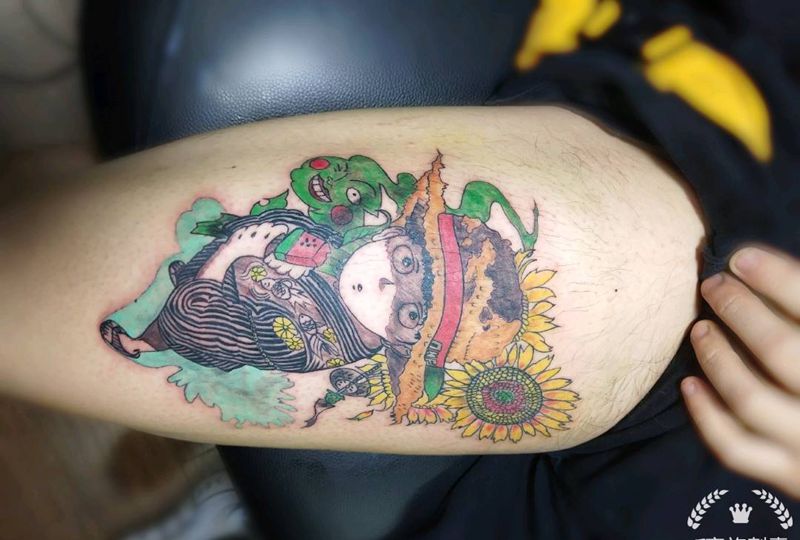 海蜇纹身图片_腿部纹身图案