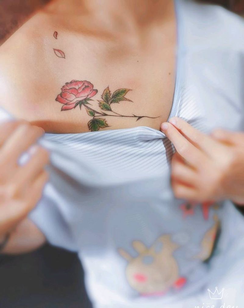 胸花纹身图片_胸部纹身图案